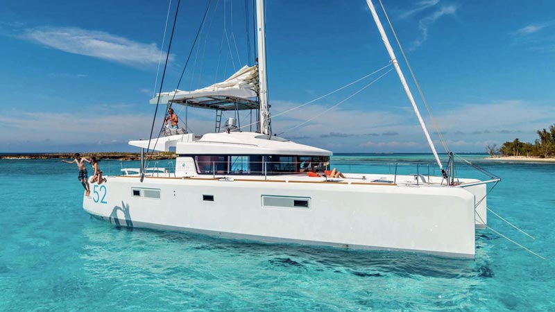 Yacht charter blog - catamaran liquid zen