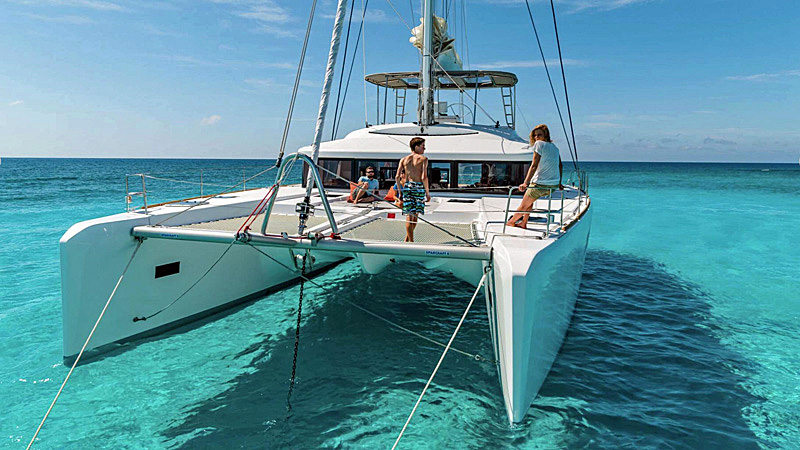 Yacht charter blog - catamaran liquid zen