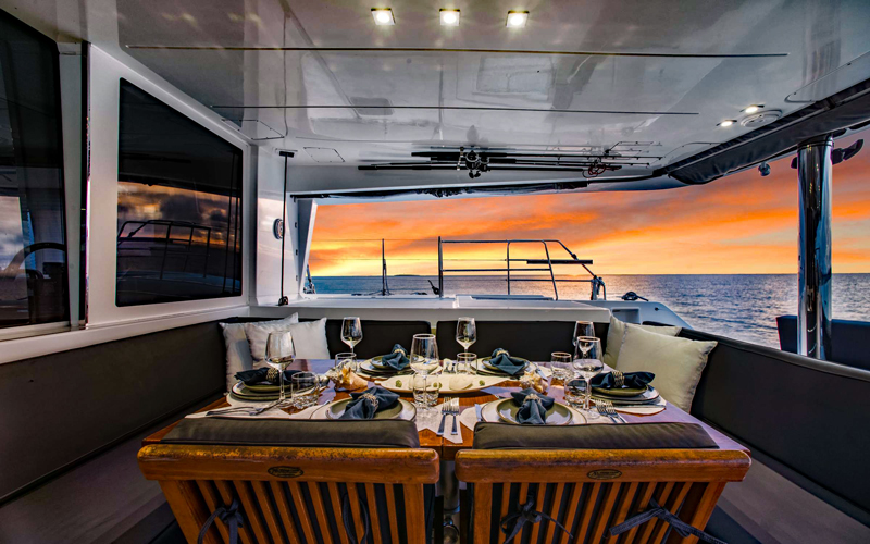 Catamaran Mira Sol aft deck