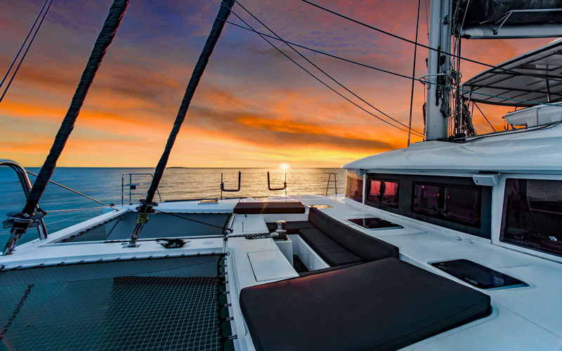 Catamaran Mira Sol forward deck