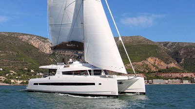 Yacht charter blog - Catamaran PERMABEAR