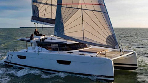Yacht charter blog - Belize charter catamaran Tranquilo